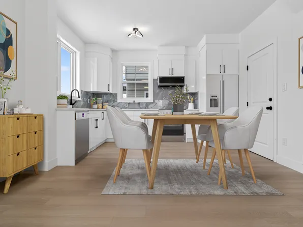 9842 155th St NW, Edmonton, AB T5P 2K9