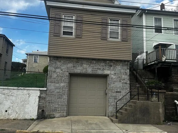 549 N 2nd St, Steelton, PA 17113