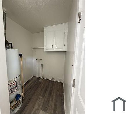 4th image of 1637 Thornberry Ave