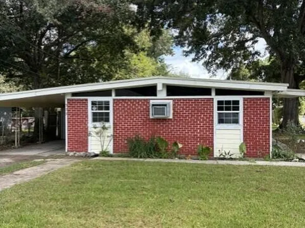 329 Fontelieu Dr, New Iberia, LA 70560