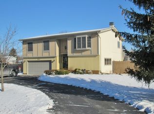 36513 N James Dr, Lake Villa, IL 60046