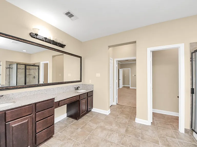 19126 Gaslamp Point Ct — Photo 22