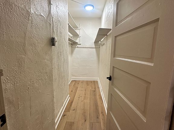 5th image of 3148 Miami St #1F
