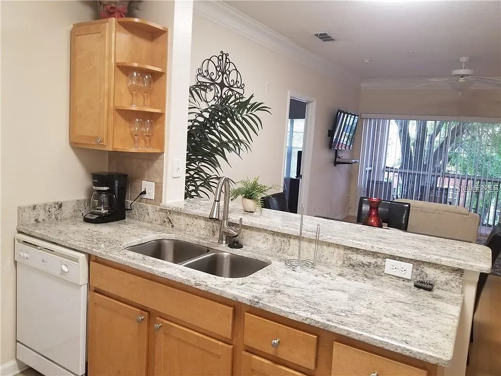 2 bed, 2.0 bath, 1116 sqft, $2,195 — Photo 3