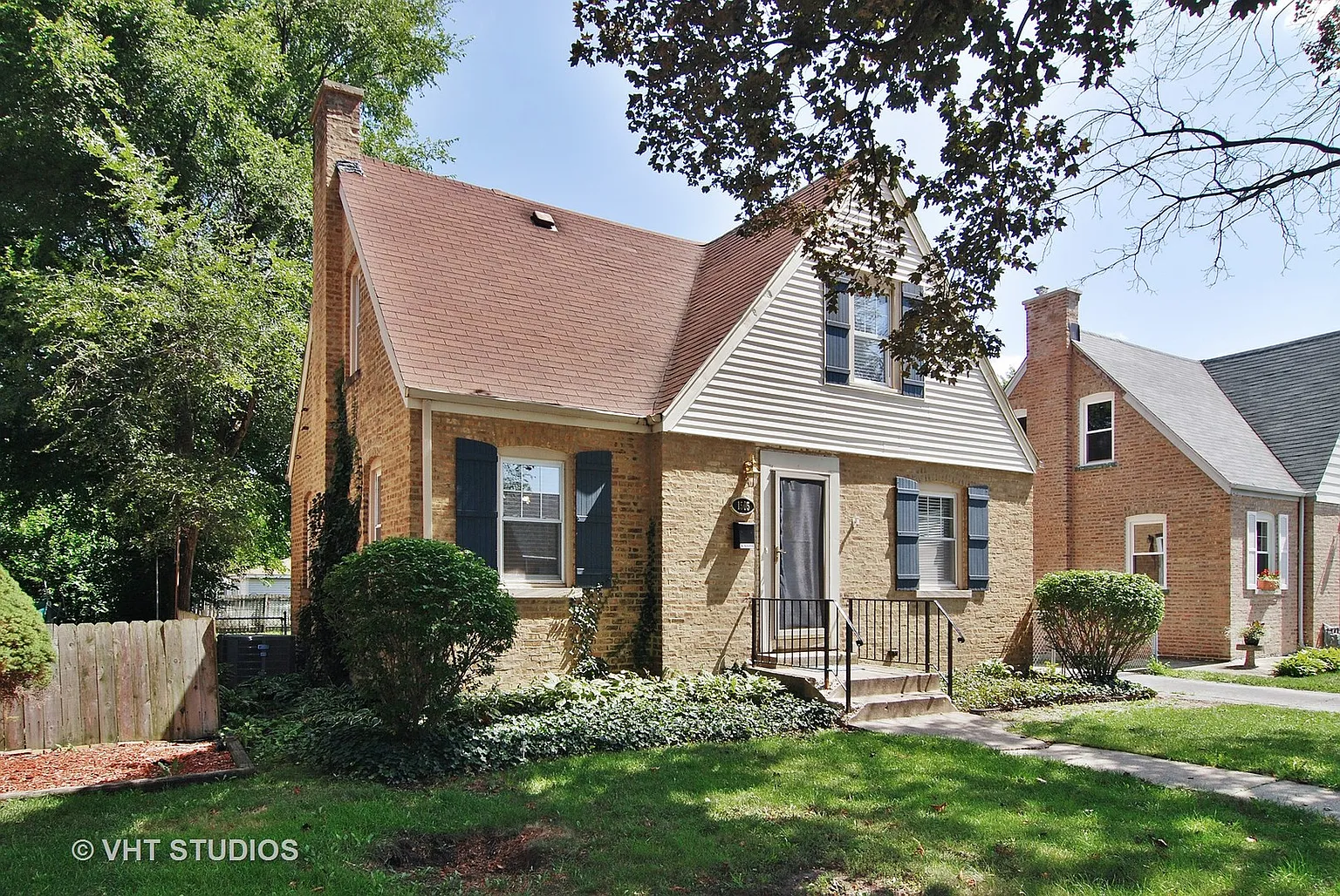 1505 Speechley Blvd photo 1