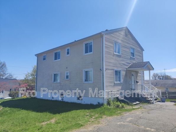 135 Hillcrest Rd #2