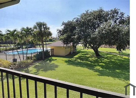 1523 Meadows Cir W #1523 — Photo 18