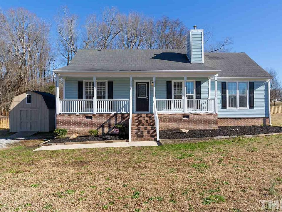 1st image of 104 Chatham Ct