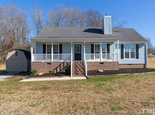 104 Chatham Ct, Clayton, NC 27527