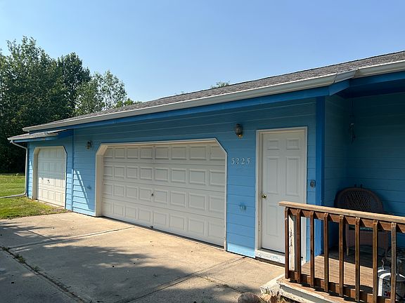 2nd image of 3225 Buell Dr