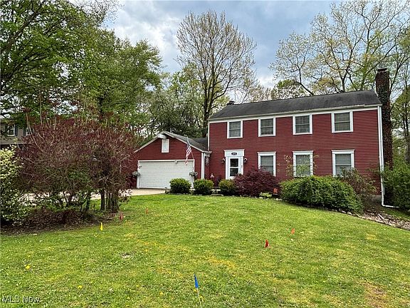2nd image of 8570 Red Oak Dr NE