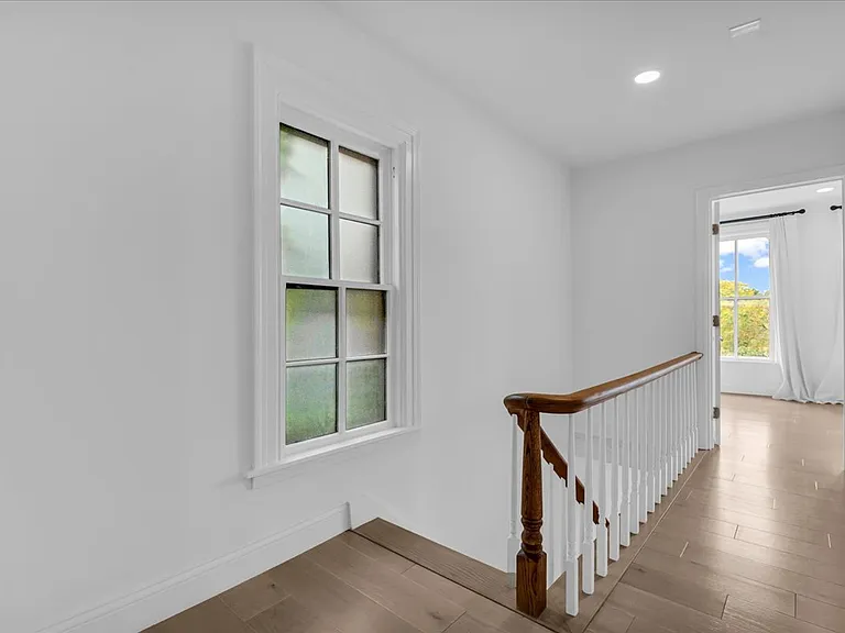 1714 Bagley St — Photo 16