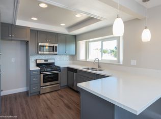 242 Vista Montana Way, Oceanside, CA 92054