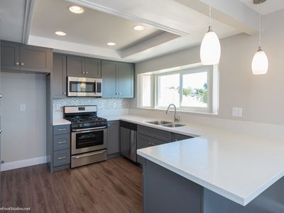 242 Vista Montana Way, Oceanside, CA, 92054