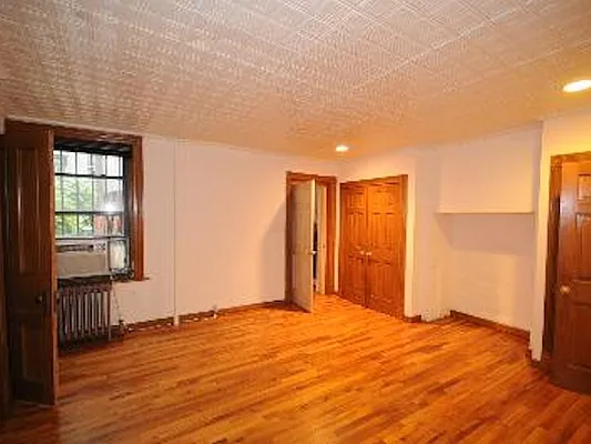 Rented by ZealEstate Group Inc | media 8