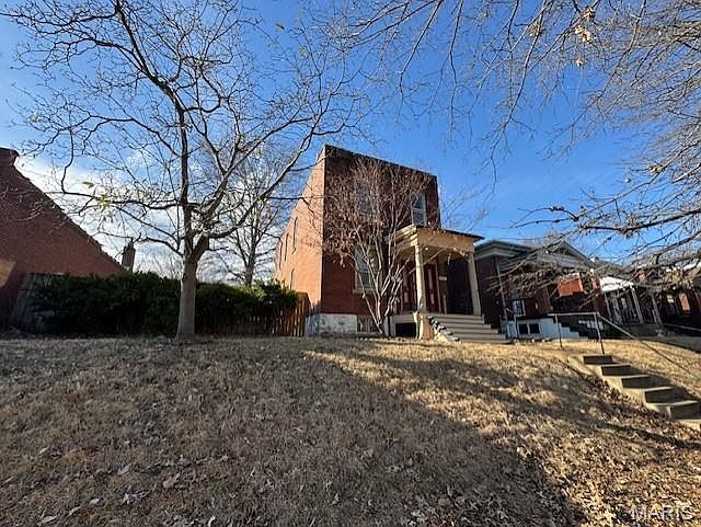 2nd image of 5422 Odell St