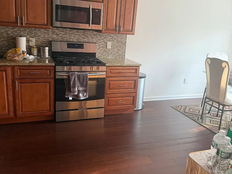 200 Prestwick Way — Photo 3
