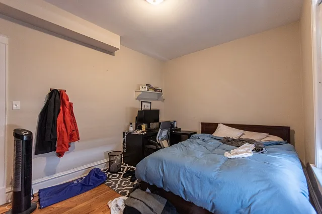 1440 W Addison St #2 — Photo 4