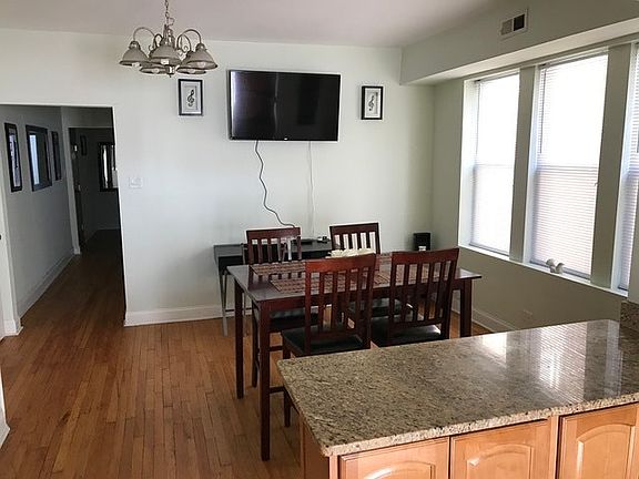5th image of 3565 W Lyndale St #2ER