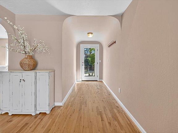 2nd image of 107 Paulsen Rd #D