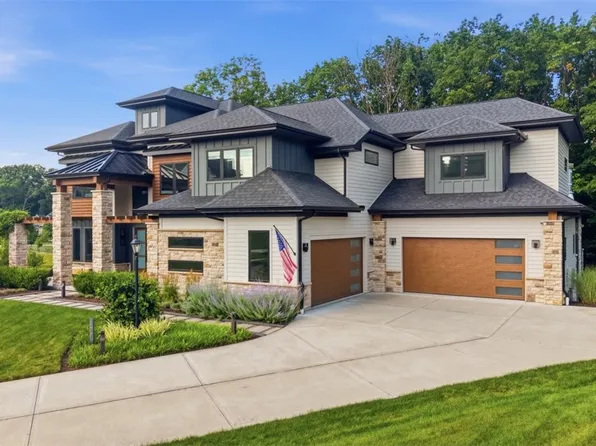 309 Evergreen Ter, Cranberry Township, PA 16066