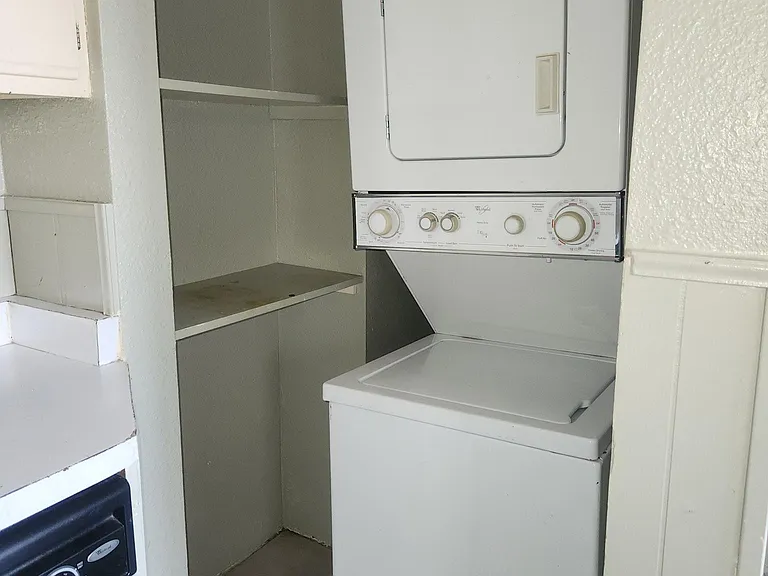 1649 Florence St #B — Photo 4