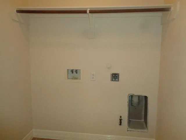 19021 Hammer Ln — Photo 5
