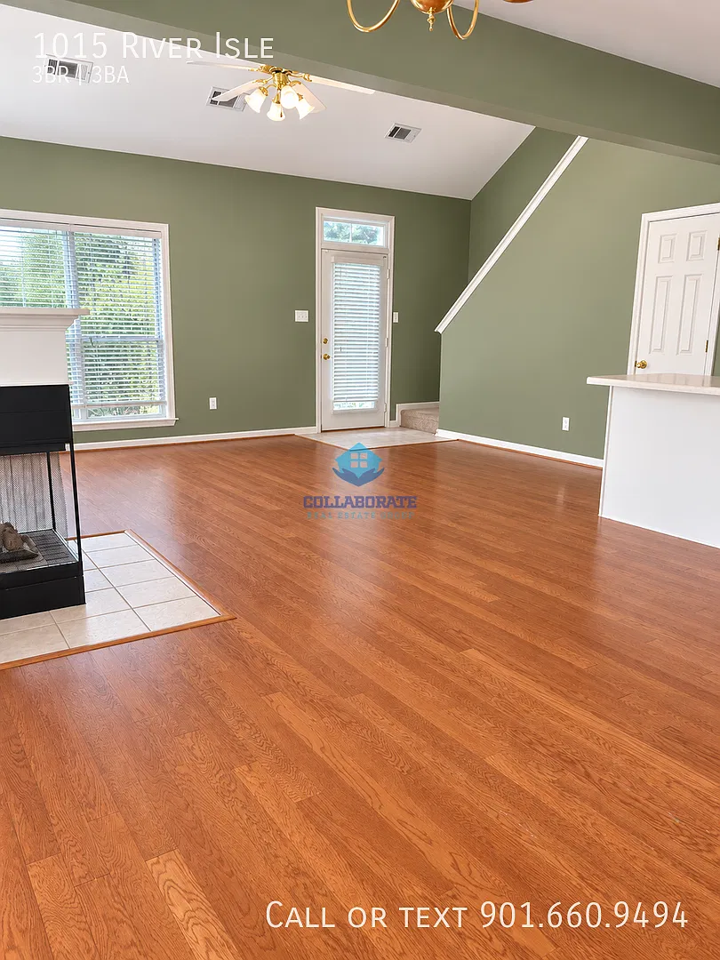 Beautifully designed 3-bedroom, 2.5-bath home in Harbor Town — Photo 2