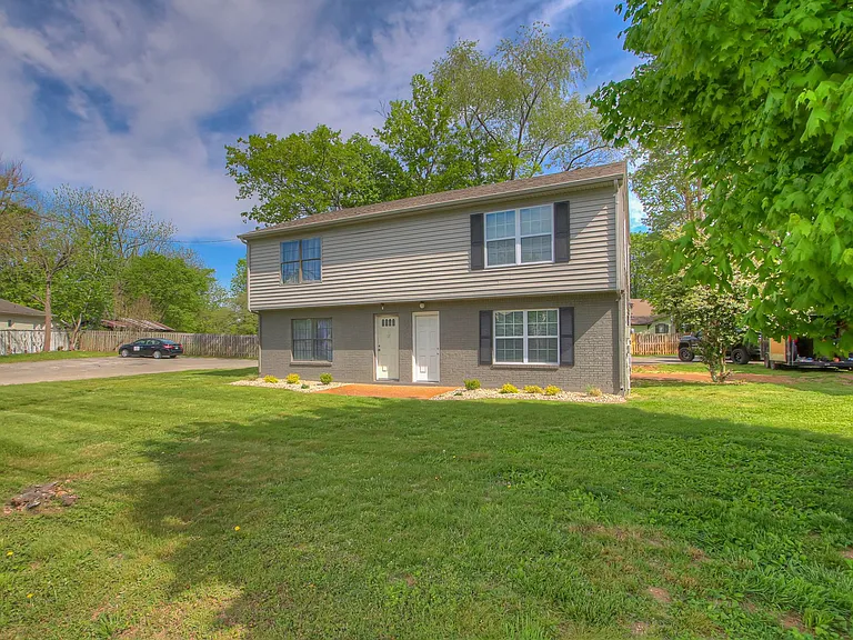 350 Beechcroft Rd #6 — Photo 27