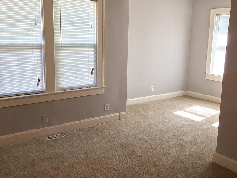 5025 Walnut St — Photo 9