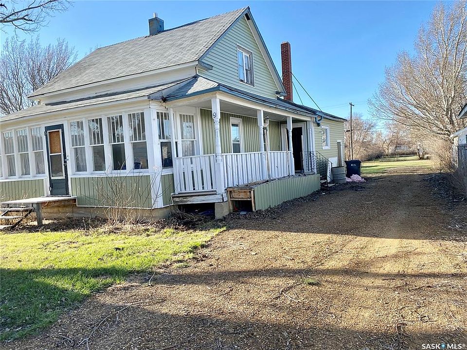 9 3RD STREET E, Willow Bunch, SK S0H 4K0 MLS SK927955 Zillow