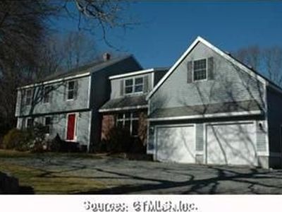 72 Asher Ave, Pawcatuck, CT, 06379