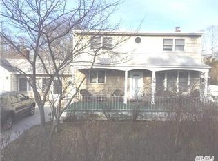 28 Gould Rd, Centereach, NY 11720