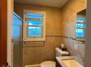 105 Dow Ave #2, Mineola, NY 11501