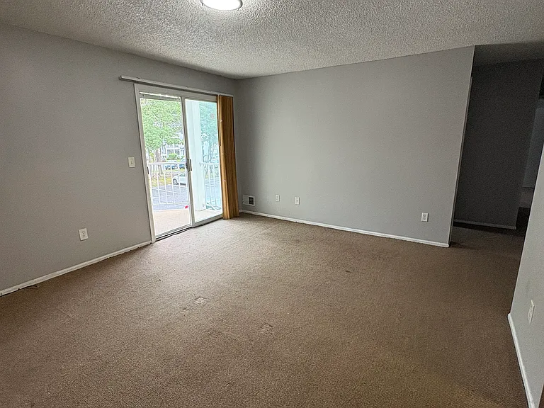 8 Arapaho Pl — Photo 3