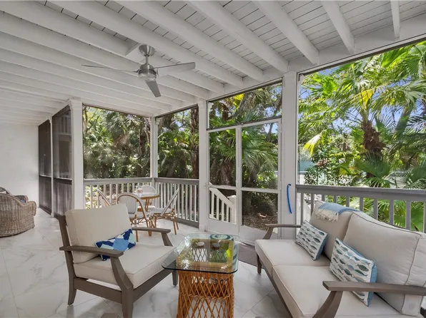 1175 Winding Oaks Cir E APT 202, Vero Beach, FL 32963