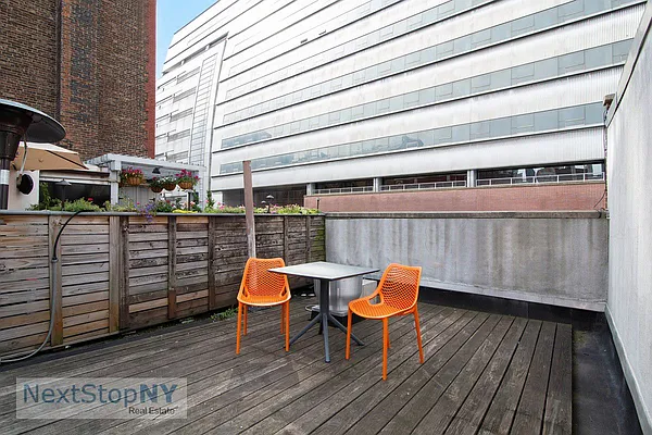 Rented by NextStopNY | media 23