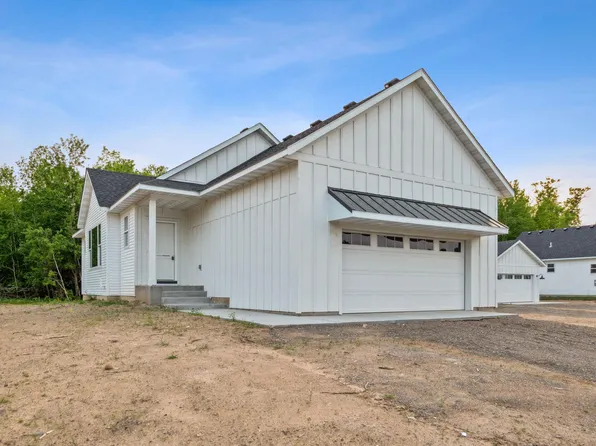 1308 Prairie Ln, Saint Croix Falls, WI 54024