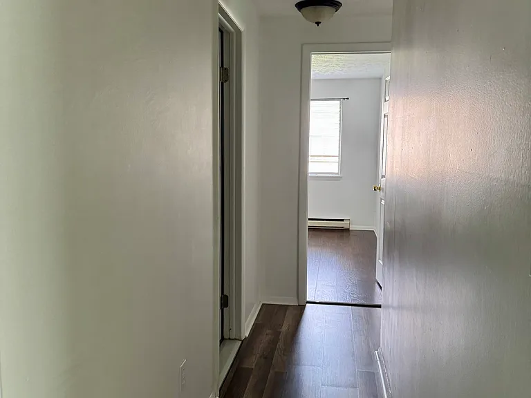 Farmington Manor — Photo 13