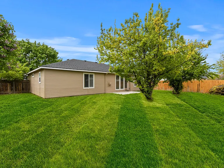 3007 Manchester Dr — Photo 26
