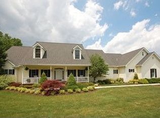 553 Saint Matthews Rd, Chester Sprgs, PA 19425