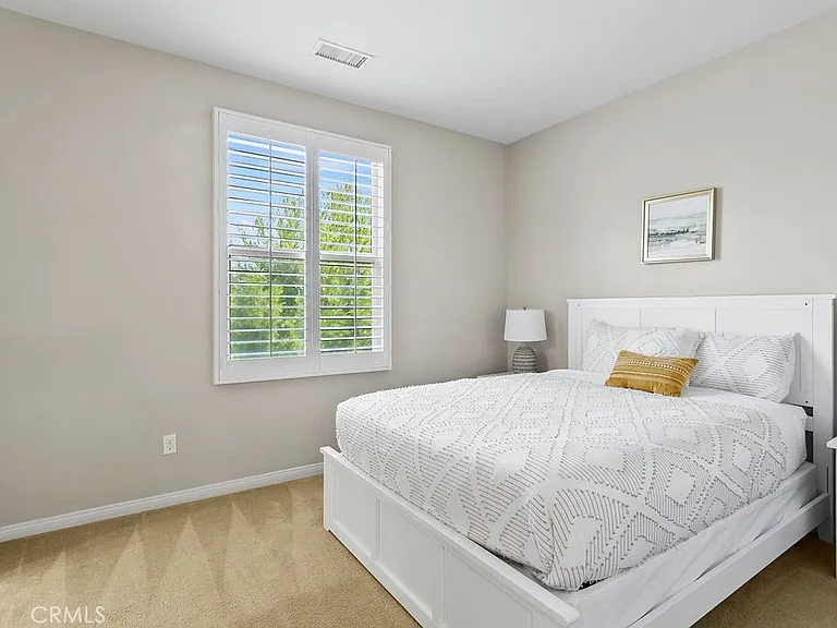 101 Thornhurst — Photo 13