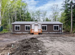 1081 E Lakeshore Dr, Shelton, WA