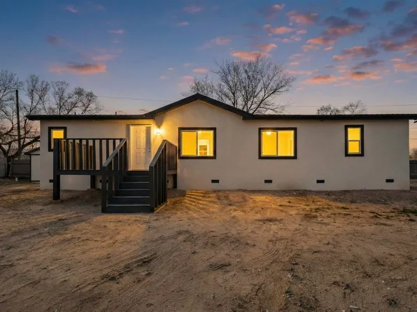 23 Lake View St, Los Lunas, NM 87031