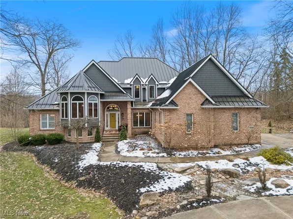 2880 Arborry Hill Dr, Richfield, OH 44286