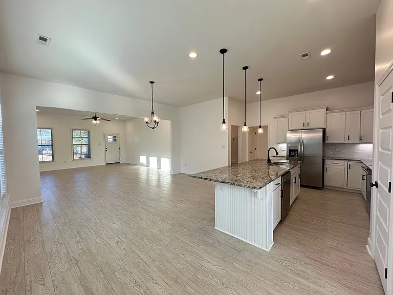 138 Gardencove Cir — Photo 6