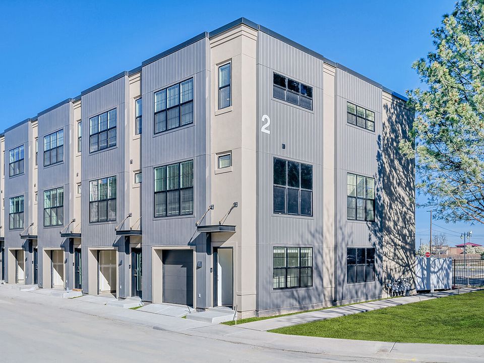 Building Photo 4