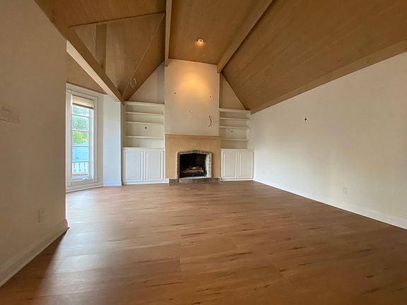 Living Room with Vaulted Ceiling