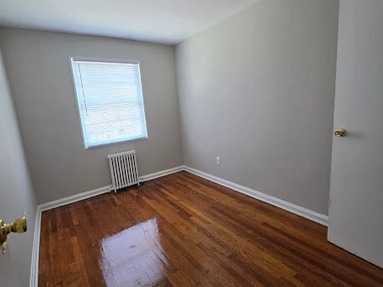 214 Kenilworth Ave NE — Photo 16