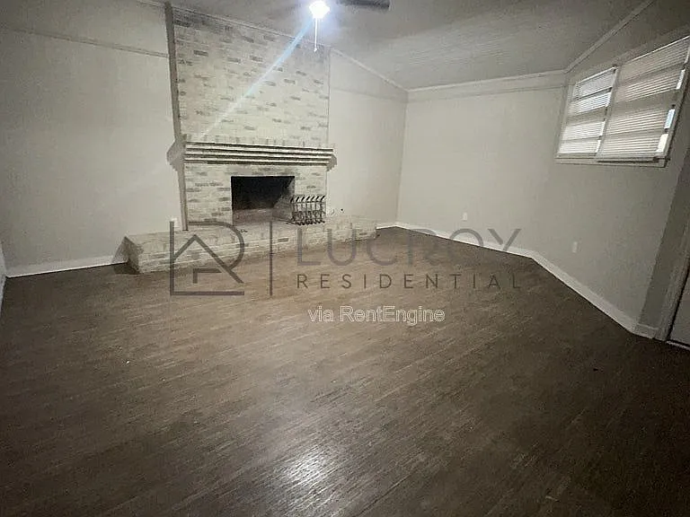 5855 Canton Park Dr — Photo 3